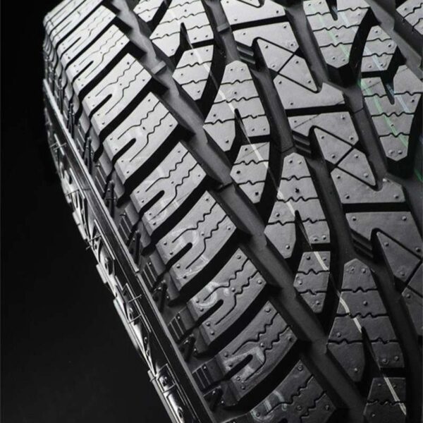 BLACKHAWK 225-65 Rin 17 HISCEND-H HA01 A/T - Imagen 3